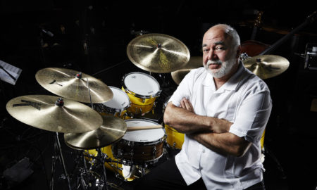 Il batterista jazz Peter Erskine.