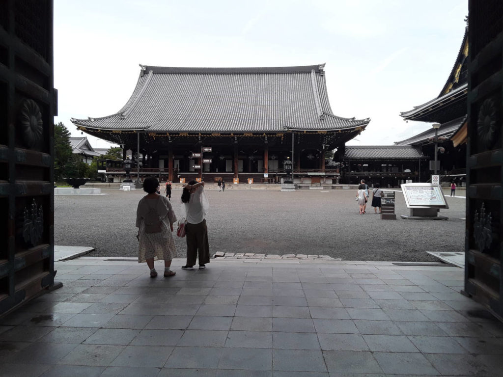 Kyoto - Tempio buddista di Higashi hongan-ji