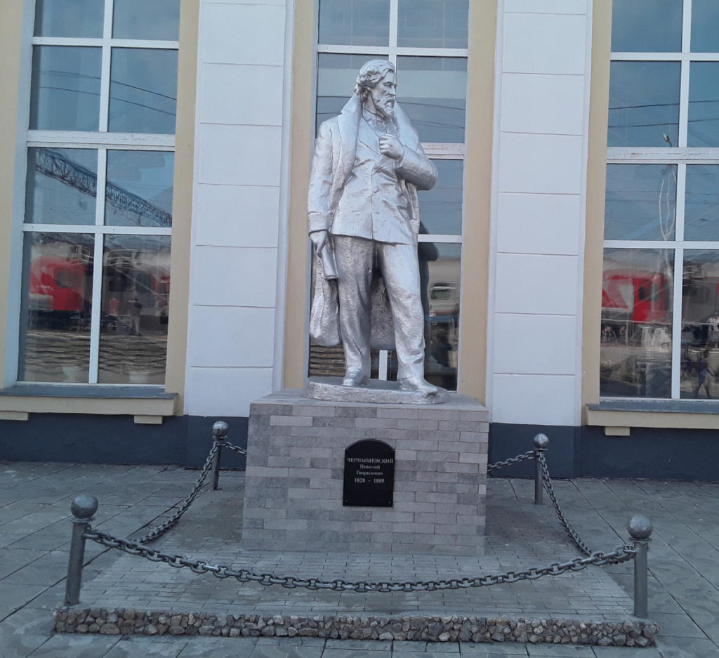 Transiberiana - Statua dello scrittore Chernyshevsk