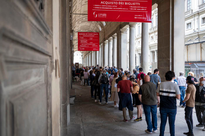 Galleria degli Uffizi - Firenze - Persone in coda