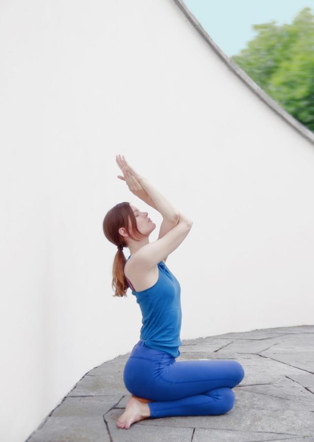 Le Lezioni Di Yoga Di Lisa Ferretti Al Teatro San Materno L Osservatore