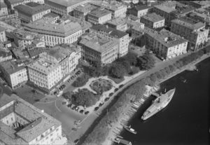 Vincenzo Vicari - Veduta aerea della Piazza Alessandro Manzoni a Lugano, 1950