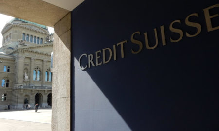 Credit Suisse con Palazzo federale a Berna sullo sfondo