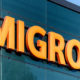 Logo MIGROS sulla facciata di un edificio