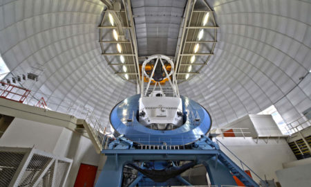 Il telescopio Mayall del progetto DESI, situato in Arizona