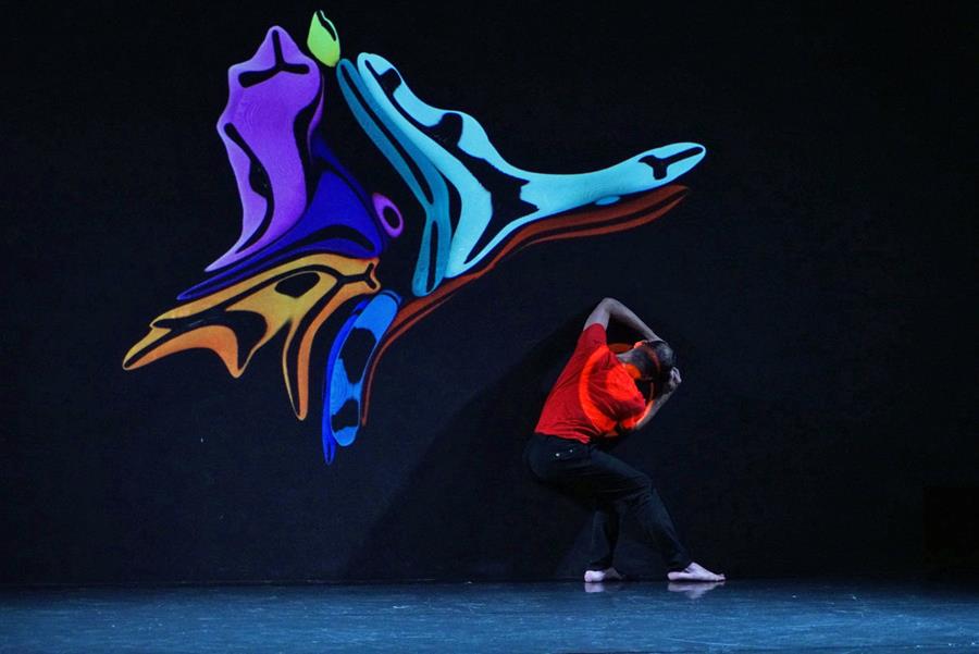 Gesti intuitivi surreali