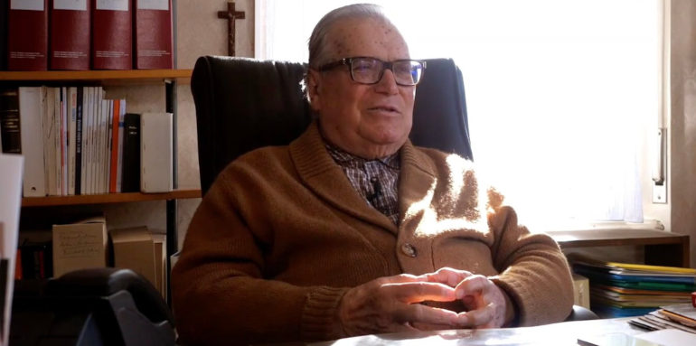 Alberto Lepori durante l'intervista del 12 febbraio 2019 curata dal giornalista Fabio Dozio. Riprese e montaggio di Paul Nicol. (Screenshot del video pubblicato sul sito lanostrastoria.ch)