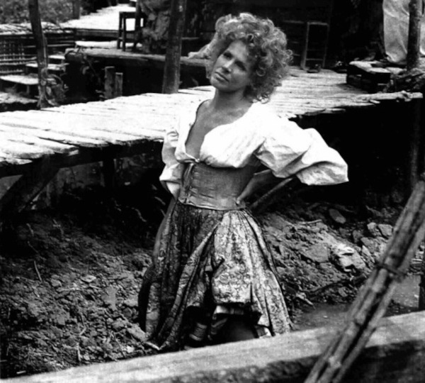 Ornella Vanoni ne "Il mulino del Po"