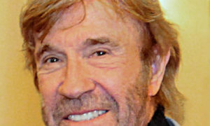 Chuck Norris in un'immagine del 2015