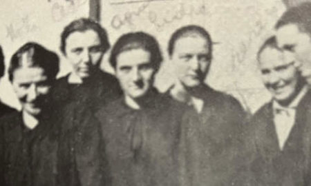 Teresine - Ottobre 1932: le prime Associate con Maria Motta (seconda a sinistra)