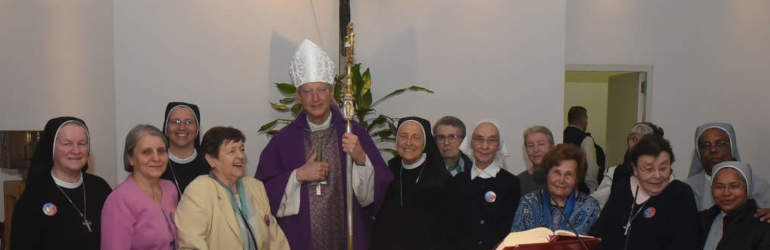Cento anni delle Teresine - Foto di gruppo