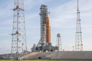 Artemis II sulla piattaforma di lancio a Cape Canaveral, 31 marzo 2026