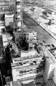 Il quarto reattore della centrale di Černobyl' diversi mesi dopo l'esplosione