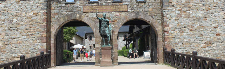 Limes nel Taunus – Porta principale (porta praetoria) della Saalburg