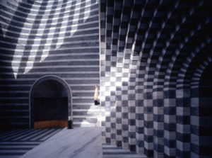 Interno della Chiesa di Mogno progettata dall'arch. Mario Botta
