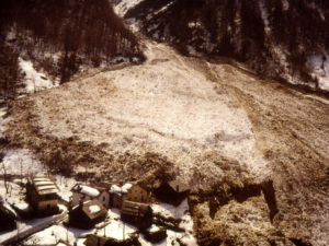 Mogno - Valanga del 25 aprile 1986 (Foto Archivio G.L. Dazio)