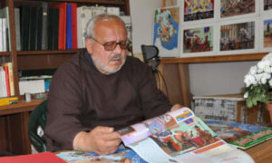 Frate Indovino nel suo studio