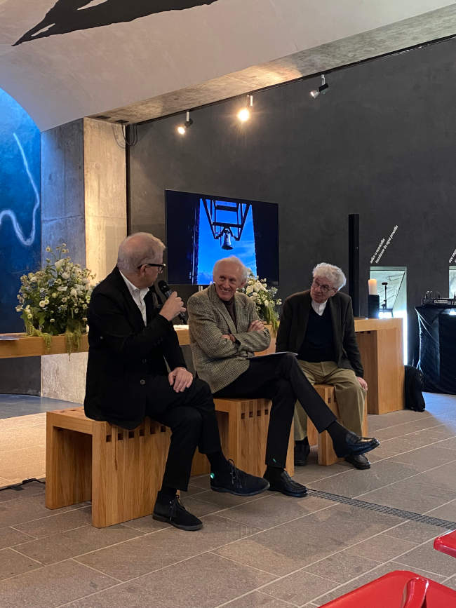 Pierluigi Panza dialoga con Giuseppe Zois e Mario Botta in occasione dei trent'anni della chiesa dedicata a S. Maria degli Angeli sul monte Tamaro