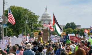 Campidoglio USA con manifestanti